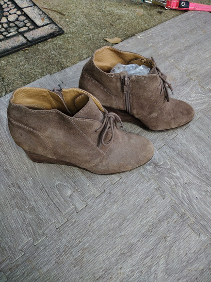 🐸Lucky Brand Suede Ankle Booties - Picture 7 of 9